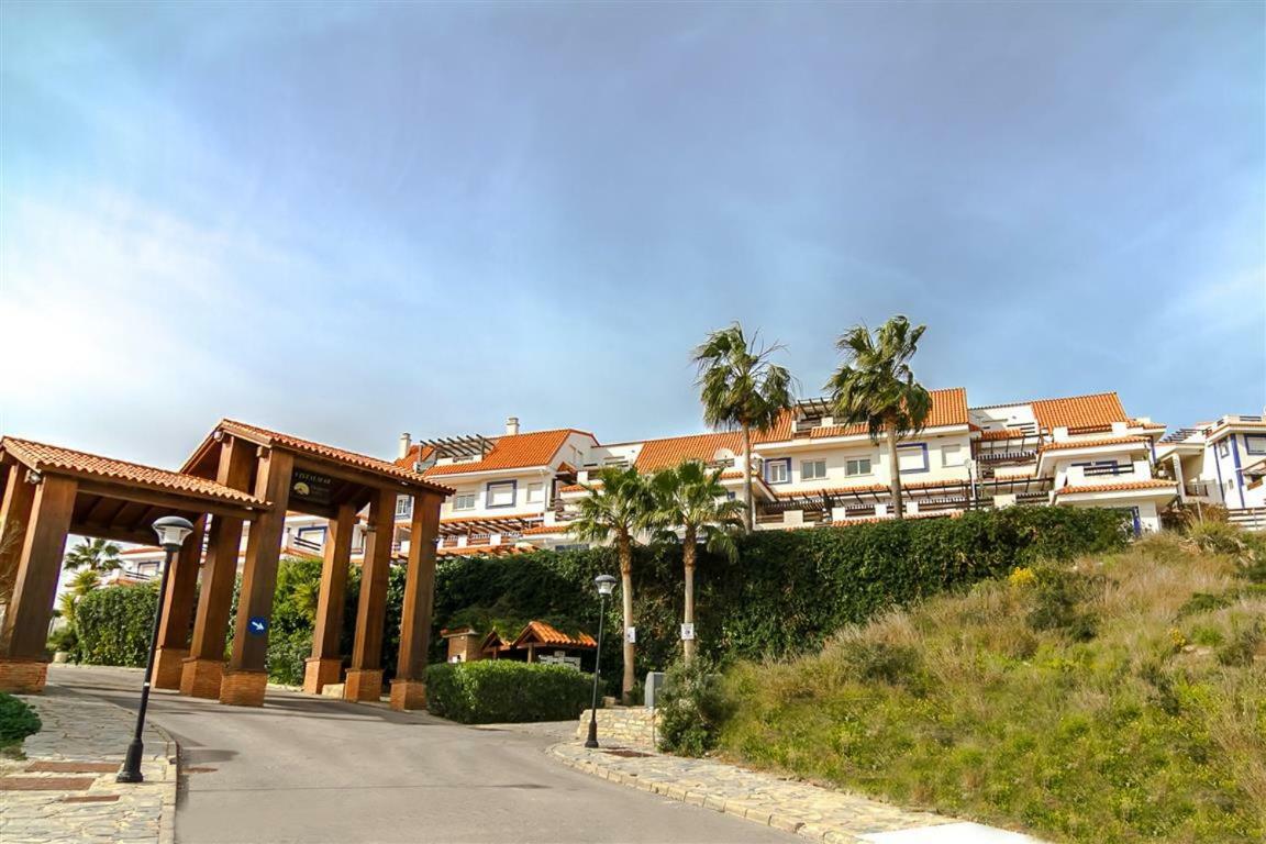 Апартаменты Duplex Vistas Al Mar En La Duquesa Манилва Экстерьер фото